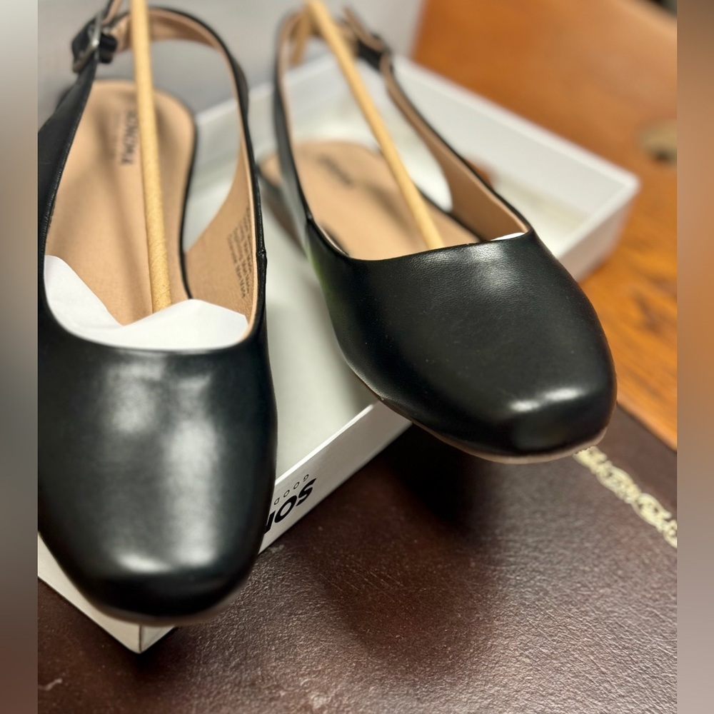 Women’s size 8 black sling back shoes- NEW in box - Picture 2 of 8